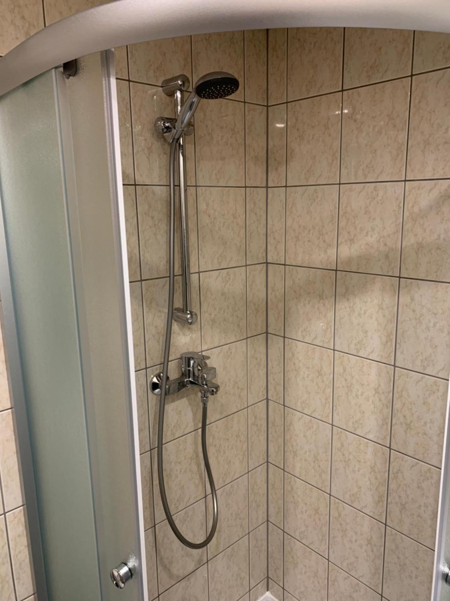 Dikol Two-Room Apartment-Self Check-In & Free Parking Near City Center Tallinn Buitenkant foto